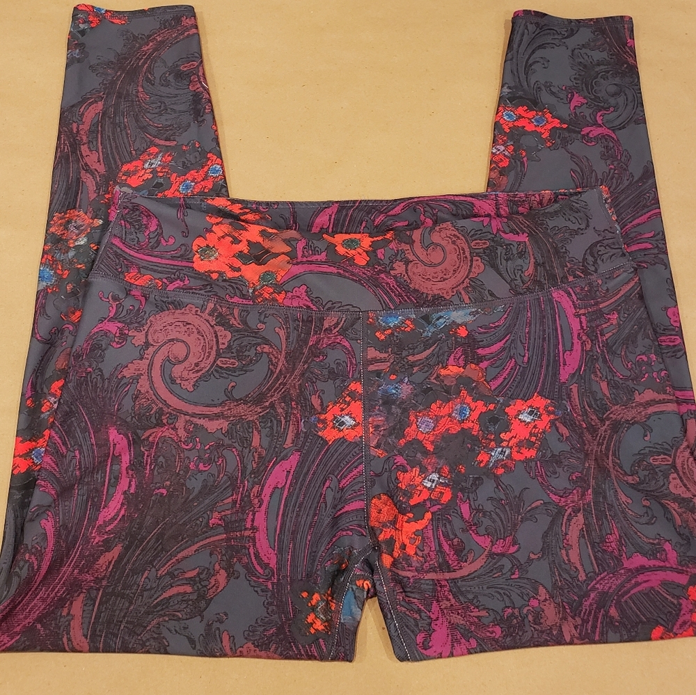 Fabletics XL Leggings, Floral/Paisley Watercolor